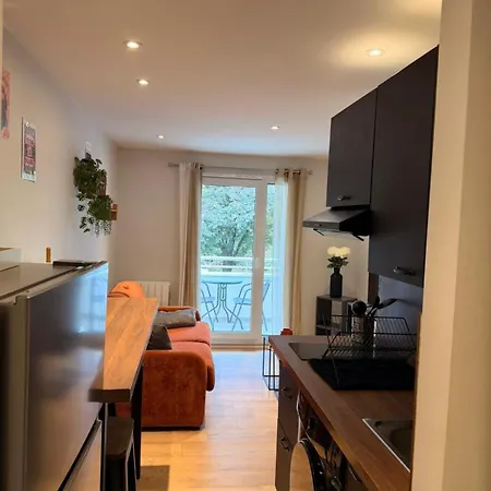 Cozy With A Quiet Balcony - Near Center Apartment Annecy